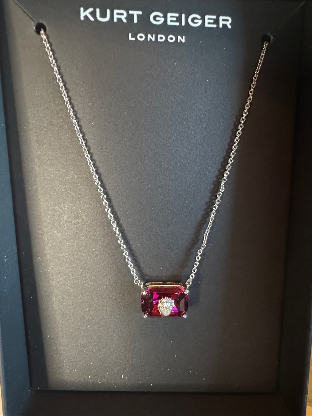 Kurt Geiger Necklace NWT - Picture 1 of 2